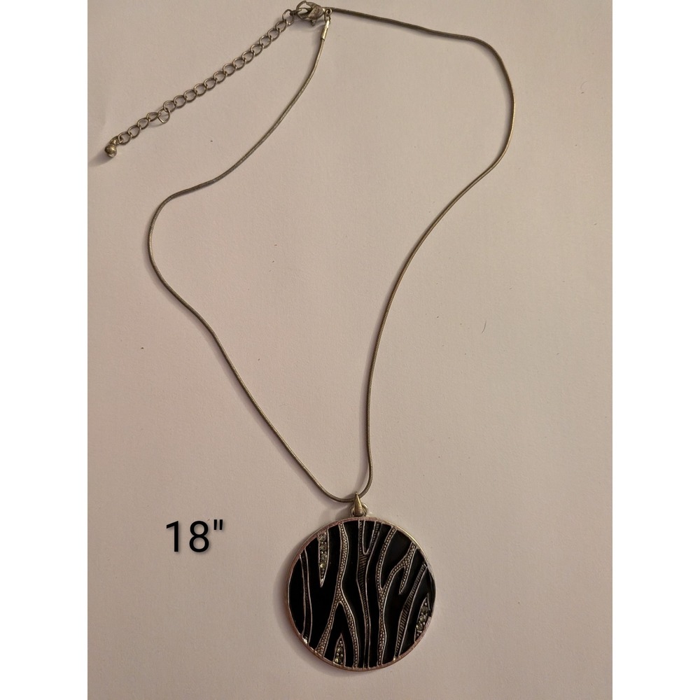 Silver Tone Zebra Print Enamel Round Pendant Snake Chain Necklace 18 Inch